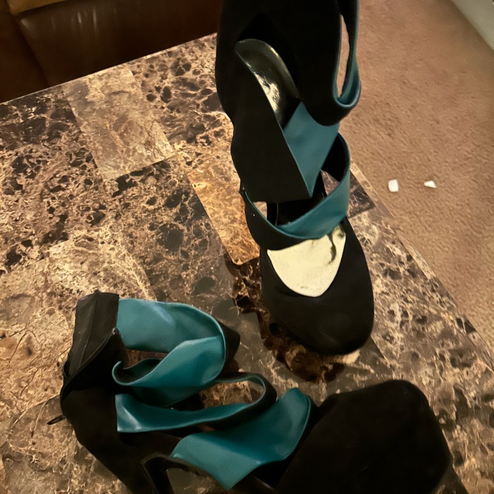 Elegant Black and Teal Women's Heels